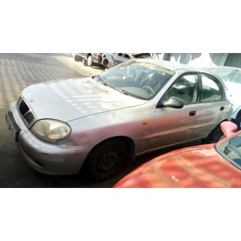 daewoo lanos del año 2001