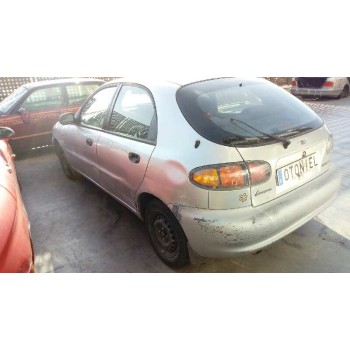 daewoo lanos del año 2001
