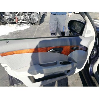 mercedes-benz clase e (w211) berlina del año 2004