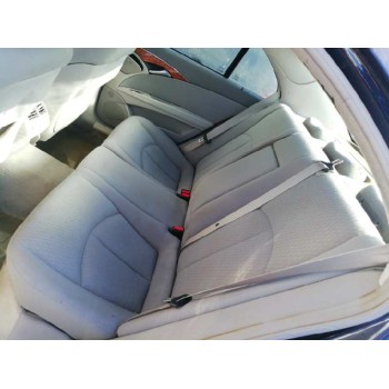 mercedes-benz clase e (w211) berlina del año 2004