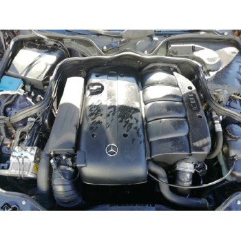 mercedes-benz clase e (w211) berlina del año 2004