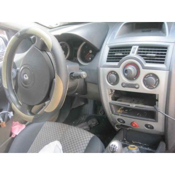 renault megane ii berlina 5p del año 2004