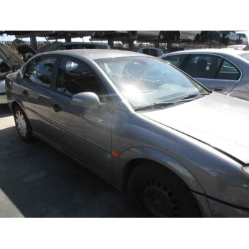 opel vectra c berlina del año 2003