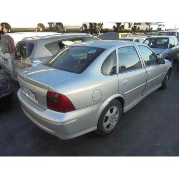 opel vectra b berlina del año 2000