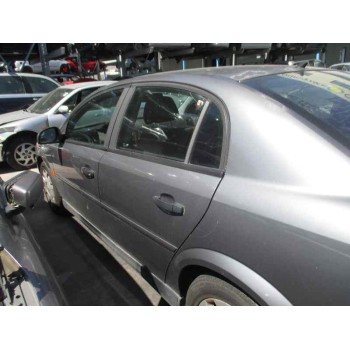 opel vectra c berlina del año 2003