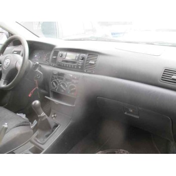 toyota corolla (e12) del año 2004