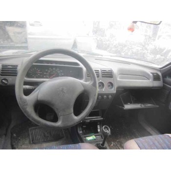 peugeot 205 berlina del año 1998