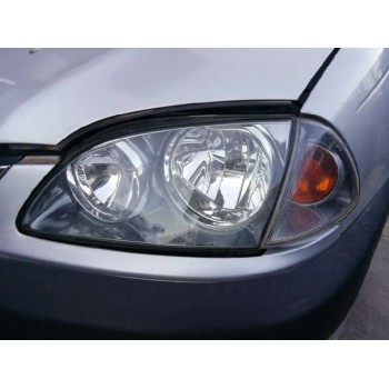 toyota avensis berlina (t 22) del año 2001