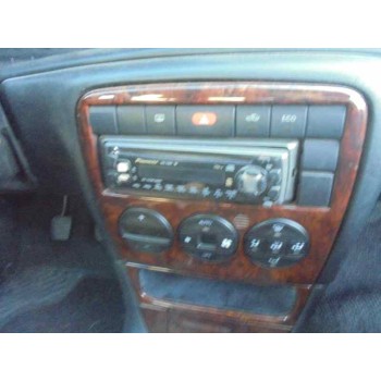 opel vectra b berlina del año 2000