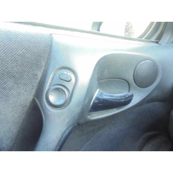 opel vectra b berlina del año 2000