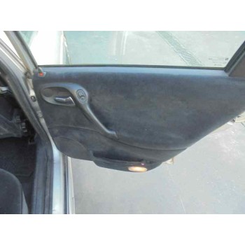 opel vectra b berlina del año 2000