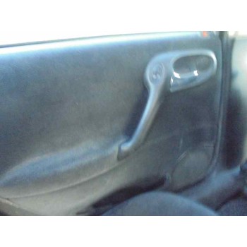 opel vectra b berlina del año 2000