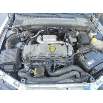 opel vectra b berlina del año 2000