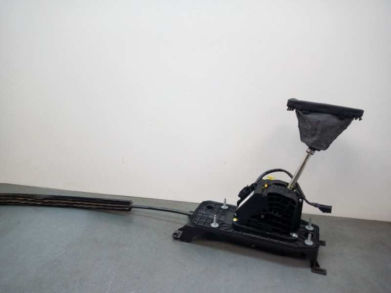 Recambio de palanca cambio para seat leon st (5f8) x-perience 4drive referencia OEM IAM 5Q1713025AT  