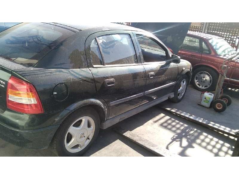 opel astra g berlina del año 1999