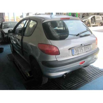 peugeot 206 berlina del año 2002