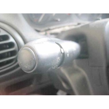 peugeot 206 berlina del año 2002