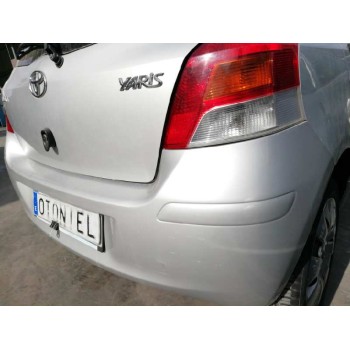 toyota yaris del año 2010