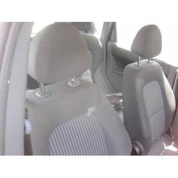 mitsubishi colt berlina 5 (z30a) del año 2007