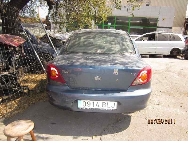 kia rio del año 2001