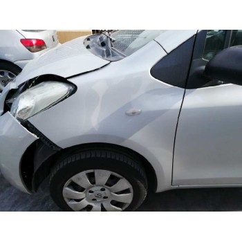 toyota yaris del año 2010