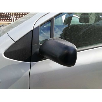 toyota yaris del año 2010