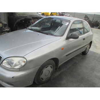 daewoo lanos del año 2000