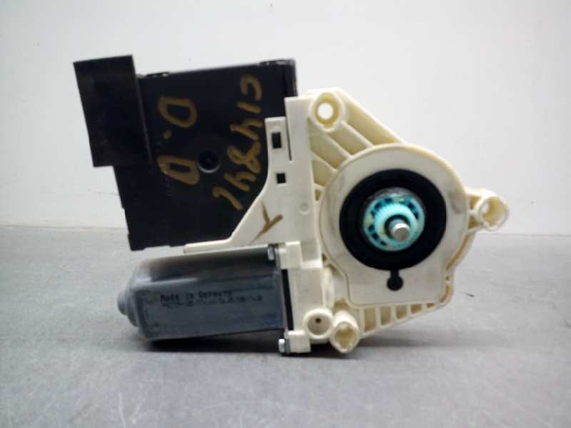 Recambio de motor elevalunas delantero derecho para volkswagen passat berlina (3c2) highline referencia OEM IAM 1K0959702P 1K095