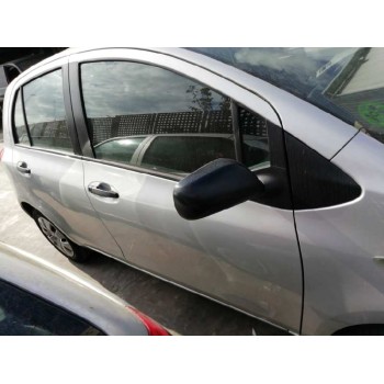 toyota yaris del año 2010