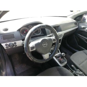 opel astra gtc del año 2005