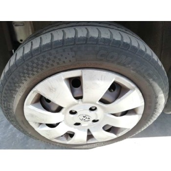 toyota yaris del año 2010