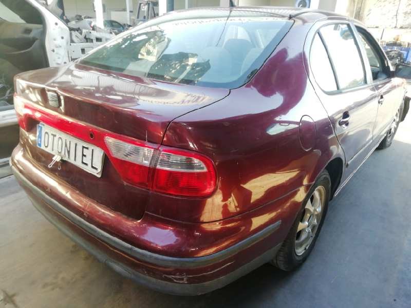 seat toledo (1m2) del año 2002