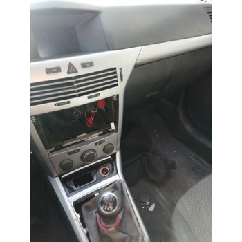 opel astra gtc del año 2005