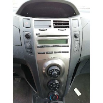 toyota yaris del año 2010