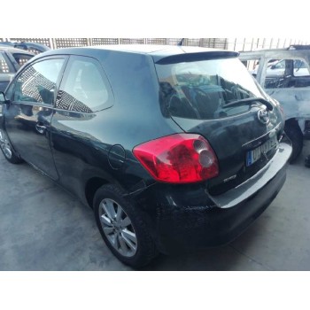 toyota auris del año 2007