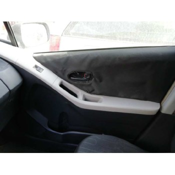 toyota yaris del año 2010