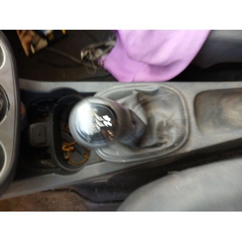 opel corsa d (s07) del año 2012