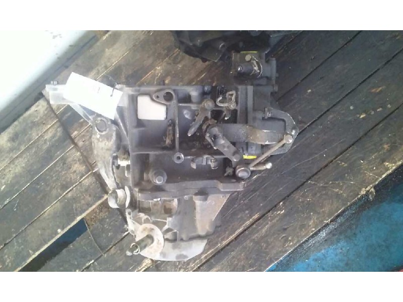 Recambio de caja cambios para peugeot 306 berlina 3/5 puertas (s1) 1.9 diesel referencia OEM IAM 20CL77  