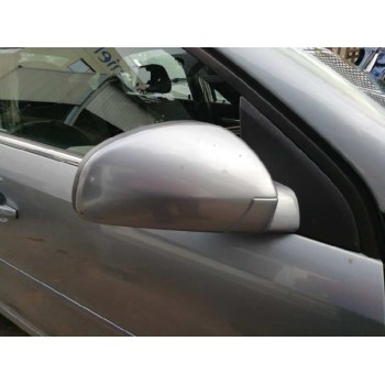 opel vectra c berlina del año 2005