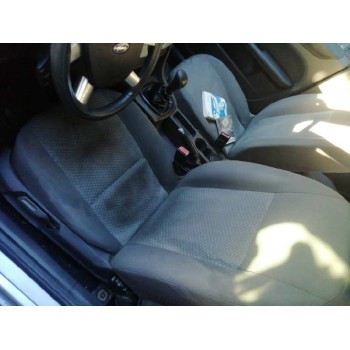 ford focus berlina (cap) del año 2006