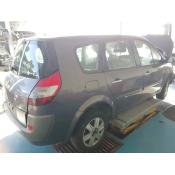 renault grand scenic del año 2005