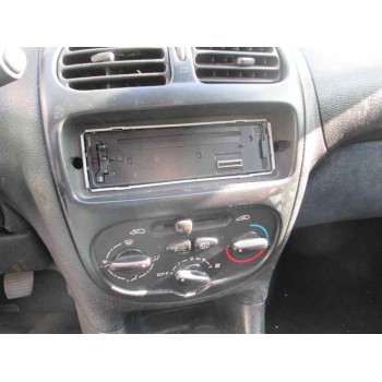 peugeot 206 berlina del año 1999