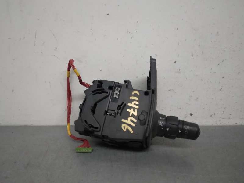 Recambio de mando intermitentes para renault clio iii exception referencia OEM IAM 88102001043  