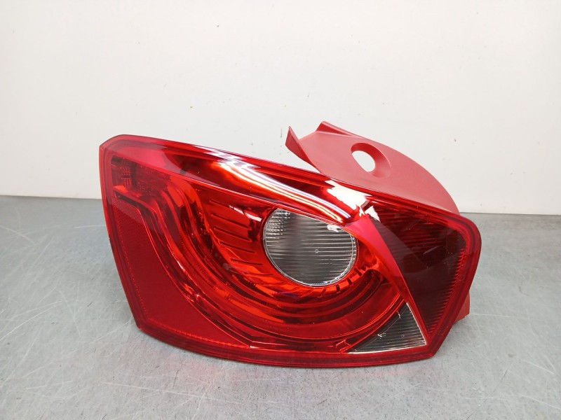 Recambio de piloto trasero izquierdo para seat ibiza (6j5) 1.2 tsi referencia OEM IAM 6j4945095h  16852231