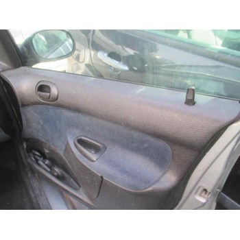 peugeot 206 berlina del año 1999