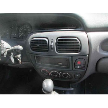 renault megane i fase 2 berlina (ba0) del año 2000