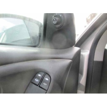 ford focus berlina (cak) del año 1999