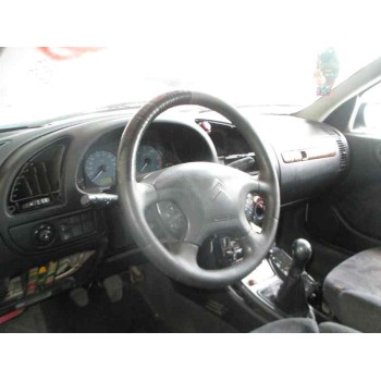 citroën xsara berlina del año 2001