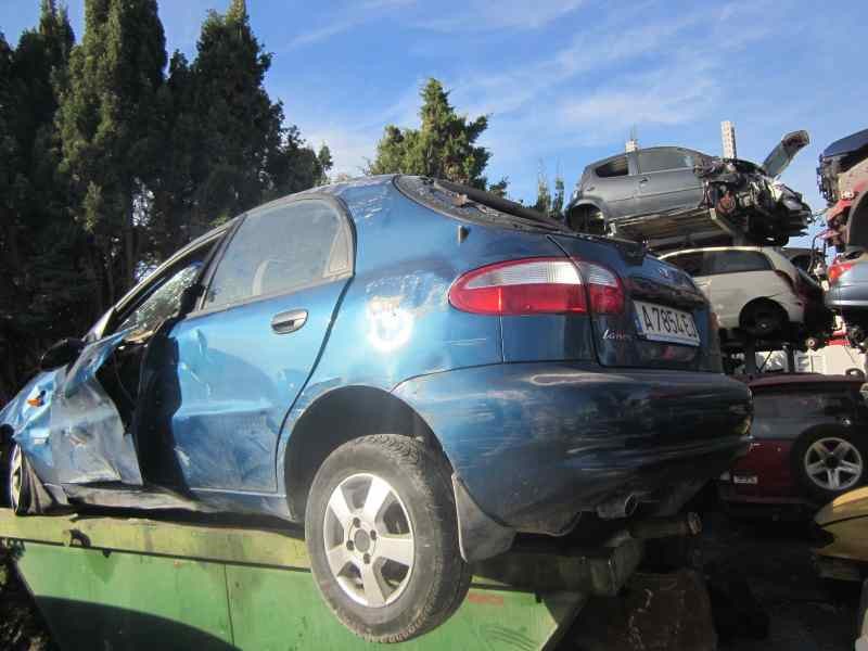 daewoo lanos del año 2000