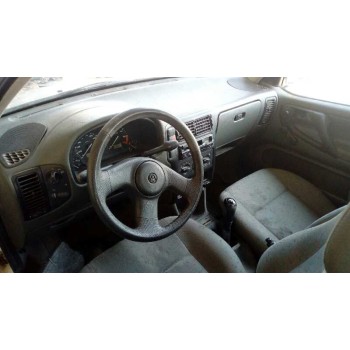 volkswagen polo berlina (6n1) del año 1995